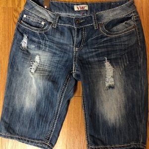 YMI distressed shorts size 9